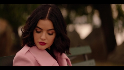 katy_keene_s01e02_1080p_web_h264-memento_0298.jpg