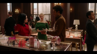 katy_keene_s01e02_1080p_web_h264-memento_0868.jpg