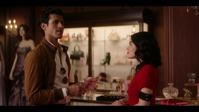 katy_keene_s01e02_1080p_web_h264-memento_0882.jpg