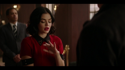 katy_keene_s01e02_1080p_web_h264-memento_0990.jpg