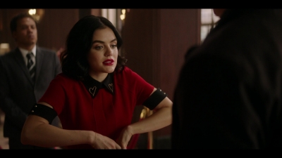 katy_keene_s01e02_1080p_web_h264-memento_0994.jpg
