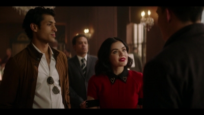 katy_keene_s01e02_1080p_web_h264-memento_1011.jpg