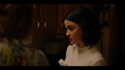 katy_keene_s01e02_1080p_web_h264-memento_1328.jpg