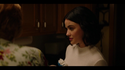 katy_keene_s01e02_1080p_web_h264-memento_1330.jpg