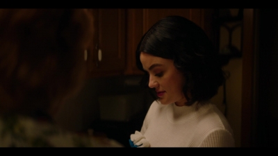 katy_keene_s01e02_1080p_web_h264-memento_1339.jpg