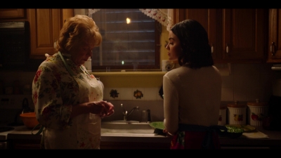 katy_keene_s01e02_1080p_web_h264-memento_1372.jpg