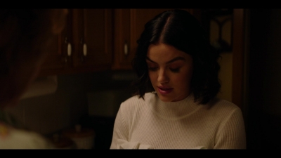 katy_keene_s01e02_1080p_web_h264-memento_1393.jpg