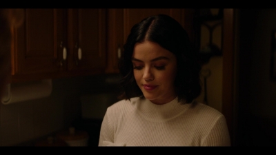 katy_keene_s01e02_1080p_web_h264-memento_1396.jpg