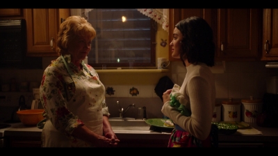 katy_keene_s01e02_1080p_web_h264-memento_1409.jpg