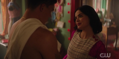katy_keene_s01e03_1080p_webrip_x264-xlf_0196.jpg
