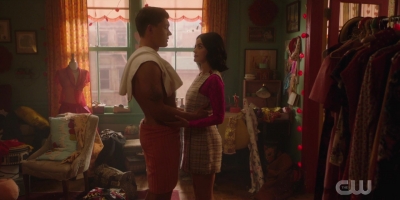 katy_keene_s01e03_1080p_webrip_x264-xlf_0198.jpg