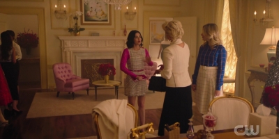 katy_keene_s01e03_1080p_webrip_x264-xlf_0289.jpg