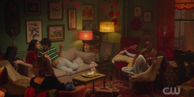 katy_keene_s01e03_1080p_webrip_x264-xlf_0392.jpg