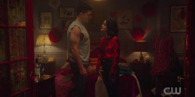 katy_keene_s01e03_1080p_webrip_x264-xlf_0510.jpg
