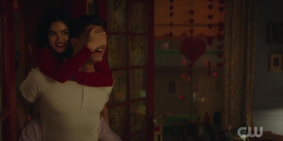 katy_keene_s01e03_1080p_webrip_x264-xlf_1026.jpg