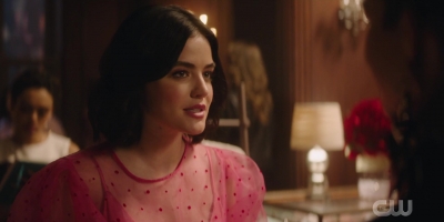 katy_keene_s01e03_1080p_webrip_x264-xlf_1430.jpg