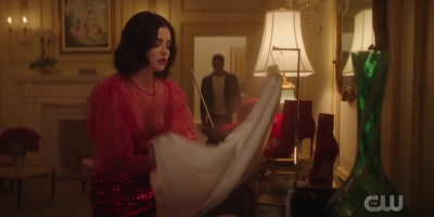 katy_keene_s01e03_1080p_webrip_x264-xlf_1556.jpg