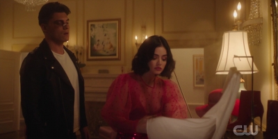 katy_keene_s01e03_1080p_webrip_x264-xlf_1563.jpg