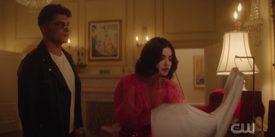 katy_keene_s01e03_1080p_webrip_x264-xlf_1567.jpg
