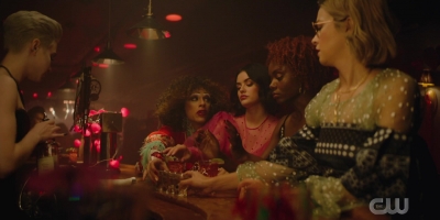 katy_keene_s01e03_1080p_webrip_x264-xlf_1729.jpg