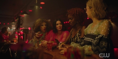 katy_keene_s01e03_1080p_webrip_x264-xlf_1739.jpg