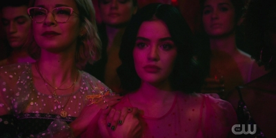 katy_keene_s01e03_1080p_webrip_x264-xlf_1810.jpg