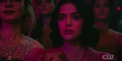 katy_keene_s01e03_1080p_webrip_x264-xlf_1820.jpg