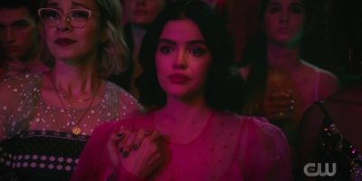 katy_keene_s01e03_1080p_webrip_x264-xlf_1829.jpg