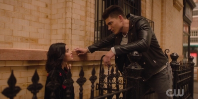 katy_keene_s01e03_1080p_webrip_x264-xlf_2138.jpg