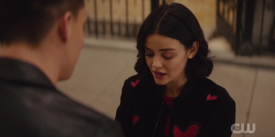 katy_keene_s01e03_1080p_webrip_x264-xlf_2221.jpg