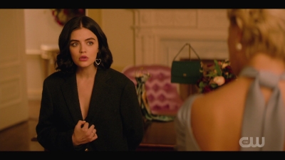 katy_keene_s01e04_internal_1080p_web_h264-hillary_2126.jpg