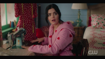 katy_keene_s01e05_internal_1080p_web_h264-trump_0911.jpg
