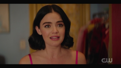 katy_keene_s01e05_internal_1080p_web_h264-trump_1553.jpg