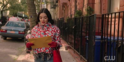 katy_keene_s01e06_1080p_webrip_x264-xlf_0012.jpg