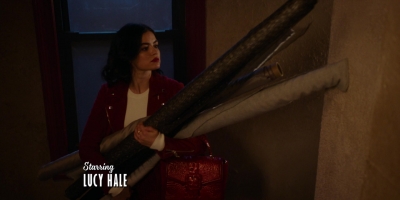 katy_keene_s01e07_1080p_web_h264-memento_0615.jpg