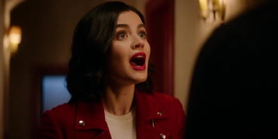 katy_keene_s01e07_1080p_web_h264-memento_0680.jpg