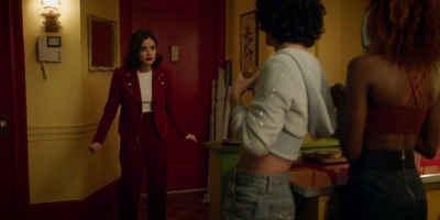 katy_keene_s01e07_1080p_web_h264-memento_0722.jpg