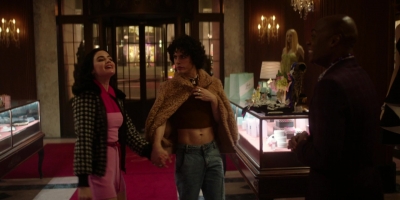 katy_keene_s01e07_1080p_web_h264-memento_1113.jpg