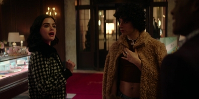 katy_keene_s01e07_1080p_web_h264-memento_1116.jpg