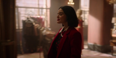 katy_keene_s01e09_1080p_web_h264-memento_0033.jpg