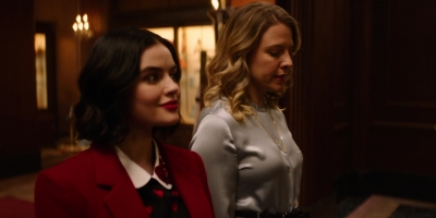 katy_keene_s01e09_1080p_web_h264-memento_0044.jpg