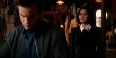 katy_keene_s01e09_1080p_web_h264-memento_0433.jpg