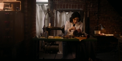 katy_keene_s01e09_1080p_web_h264-memento_0453.jpg