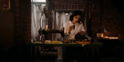 katy_keene_s01e09_1080p_web_h264-memento_0455.jpg