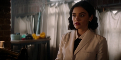 katy_keene_s01e09_1080p_web_h264-memento_0472.jpg