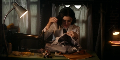 katy_keene_s01e09_1080p_web_h264-memento_0484.jpg