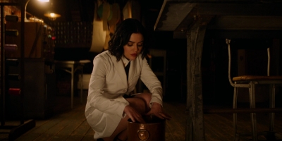 katy_keene_s01e09_1080p_web_h264-memento_0614.jpg