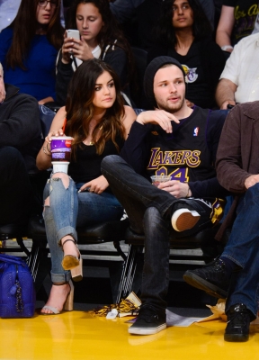 lakersgame130414-005.jpg