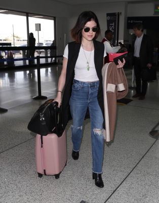 HQ
