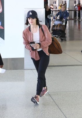 lax290519-009.jpg